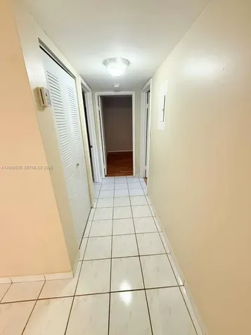 445 W Park Drive Miami FL 33172
