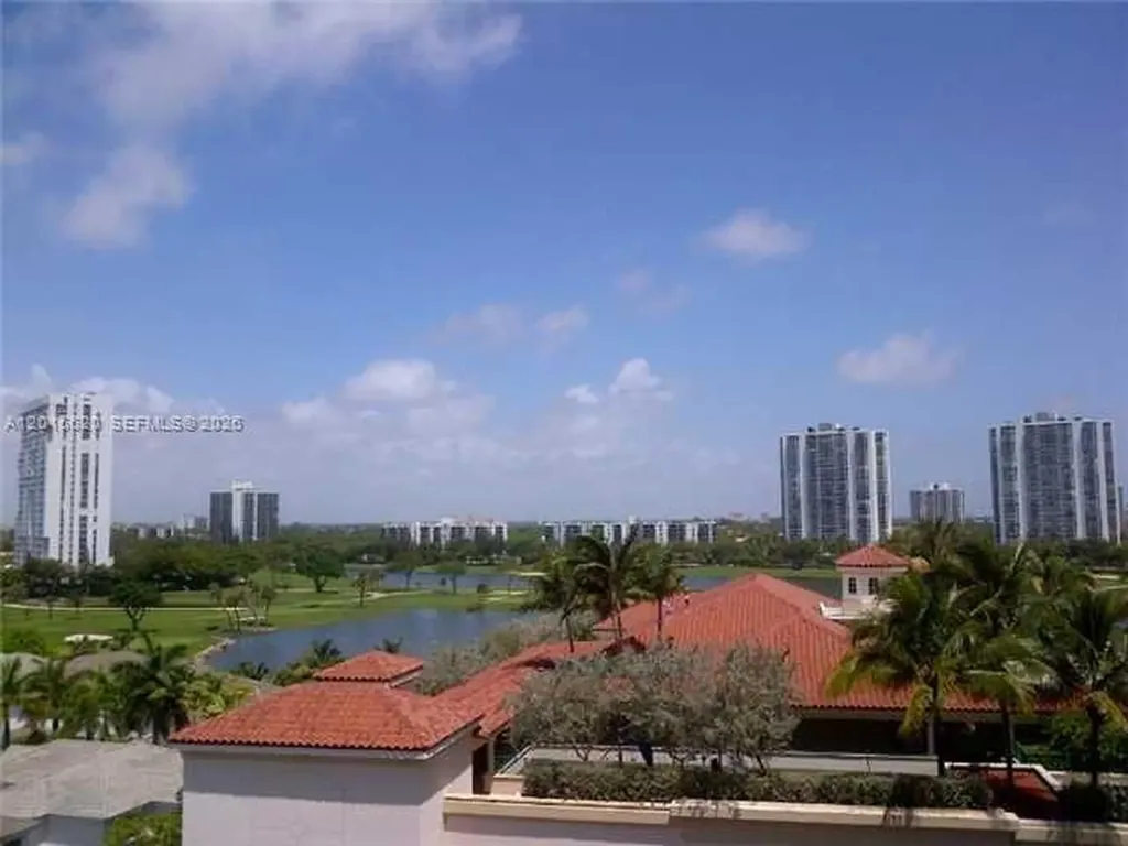 19900 E Country Club Drive Aventura FL 33180