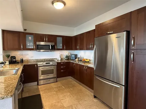 19900 E Country Club Drive Aventura FL 33180