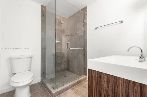 5255 Collins Avenue Miami Beach FL 33140