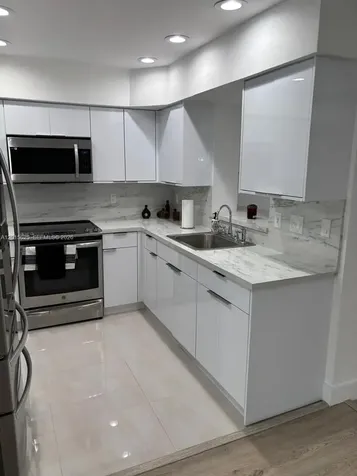 2780 NW 25th Street Fort Lauderdale FL 33311