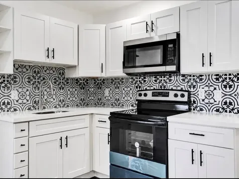 4129 SW 23 Street West Park FL 33023
