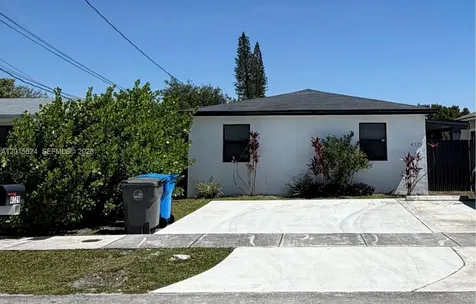 4129 SW 23 Street West Park FL 33023