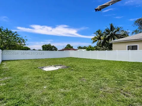 4129 SW 23 Street West Park FL 33023