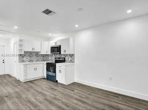 4129 SW 23 Street West Park FL 33023