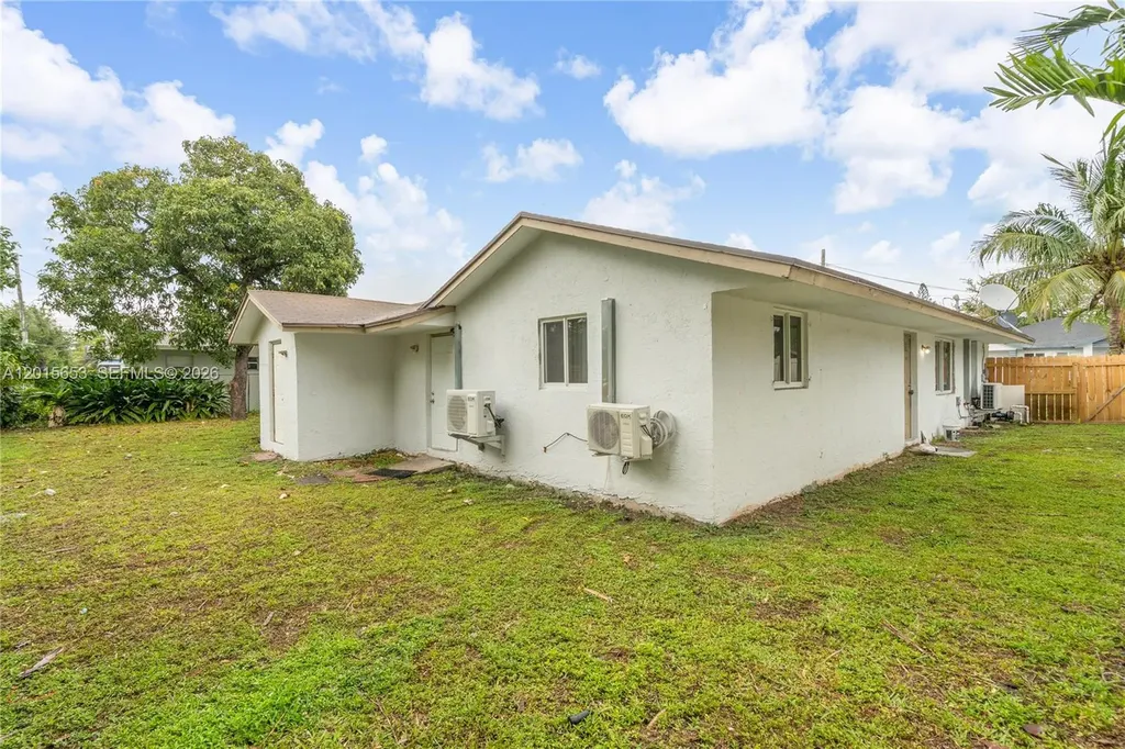 645 NW 15th Avenue Fort Lauderdale FL 33311
