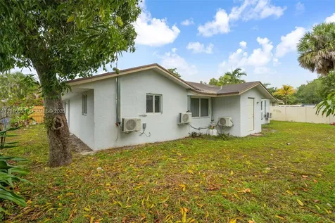 645 NW 15th Avenue Fort Lauderdale FL 33311