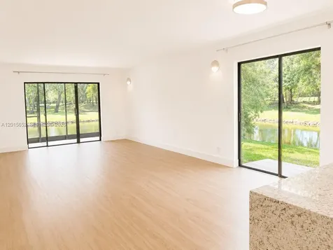 439 Lakeview Drive Weston FL 33326