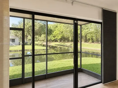 439 Lakeview Drive Weston FL 33326