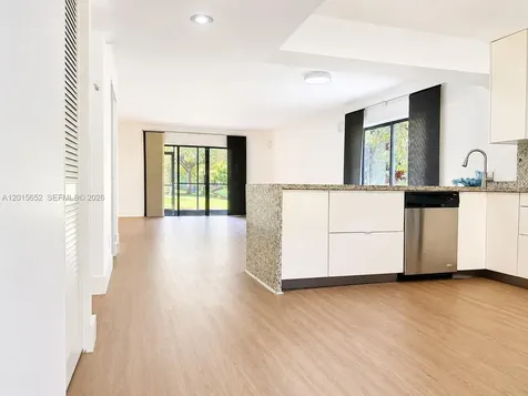 439 Lakeview Drive Weston FL 33326