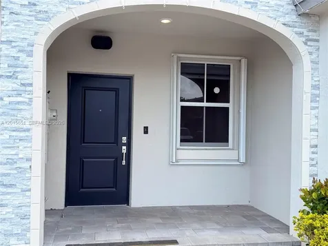 1328 SE 26th Terrace Homestead FL 33035