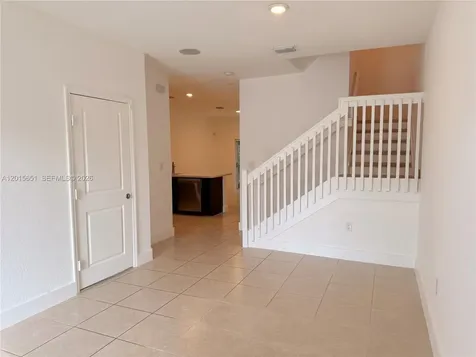 1328 SE 26th Terrace Homestead FL 33035