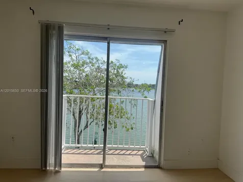 4122 SW 61st Avenue Davie FL 33314