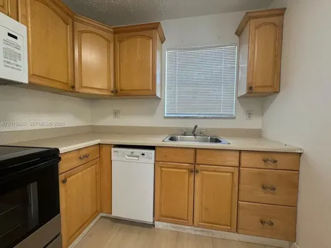 4122 SW 61st Avenue Davie FL 33314