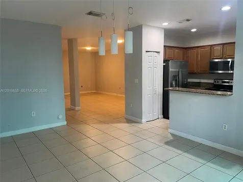 10343 NW 30th Terrace Doral FL 33172