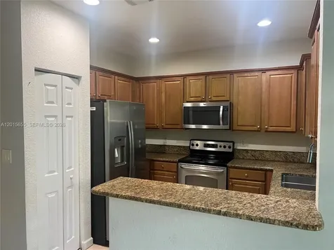 10343 NW 30th Terrace Doral FL 33172