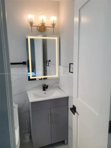 266 NE 162nd Street Miami FL 33162