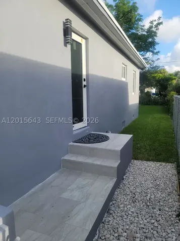266 NE 162nd Street Miami FL 33162