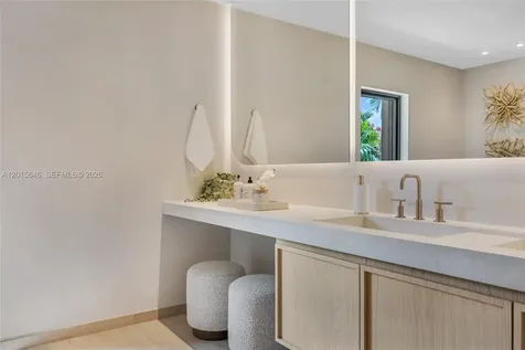 72 W Shore Drive W Miami FL 33133