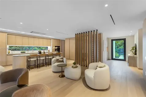 72 W Shore Drive W Miami FL 33133