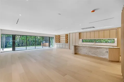 72 W Shore Drive W Miami FL 33133