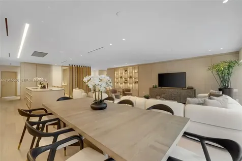 72 W Shore Drive W Miami FL 33133