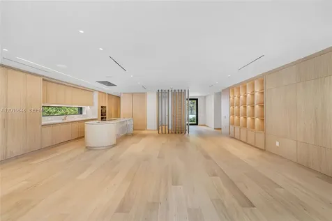 72 W Shore Drive W Miami FL 33133