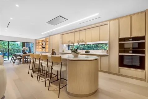 72 W Shore Drive W Miami FL 33133