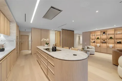 72 W Shore Drive W Miami FL 33133