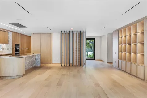 72 W Shore Drive W Miami FL 33133