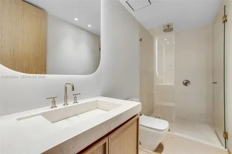 72 W Shore Drive W Miami FL 33133