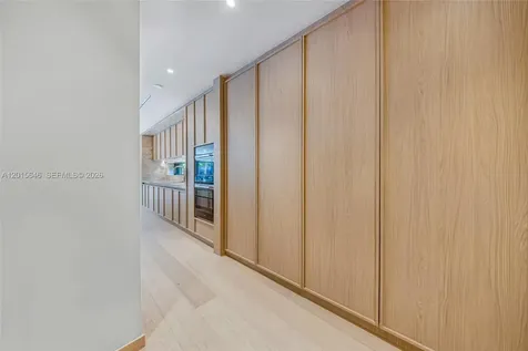 72 W Shore Drive W Miami FL 33133