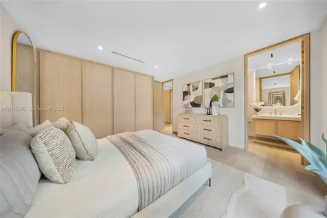 72 W Shore Drive W Miami FL 33133