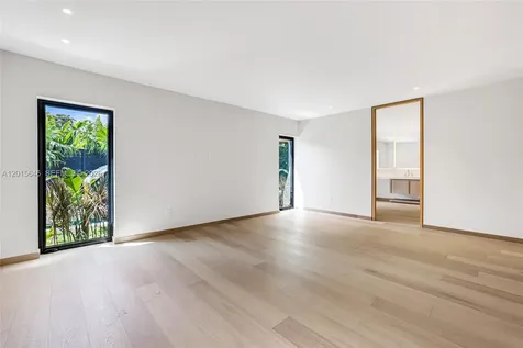 72 W Shore Drive W Miami FL 33133