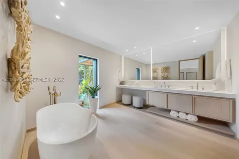 72 W Shore Drive W Miami FL 33133