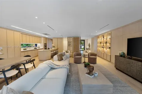 72 W Shore Drive W Miami FL 33133