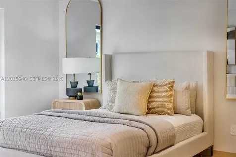72 W Shore Drive W Miami FL 33133