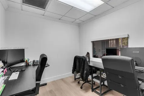 8344 NW 30th Terrace Doral FL 33122