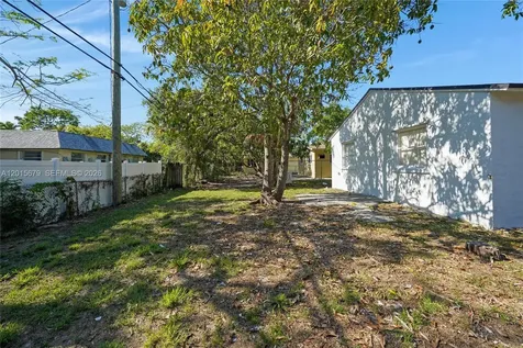 1529 NW 1st Avenue Fort Lauderdale FL 33311