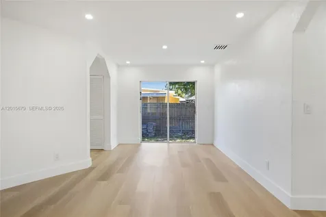 1529 NW 1st Avenue Fort Lauderdale FL 33311