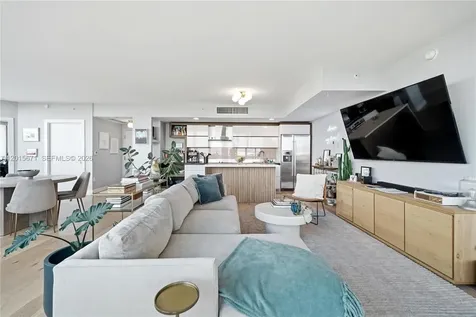 2155 Washington Court Miami Beach FL 33139