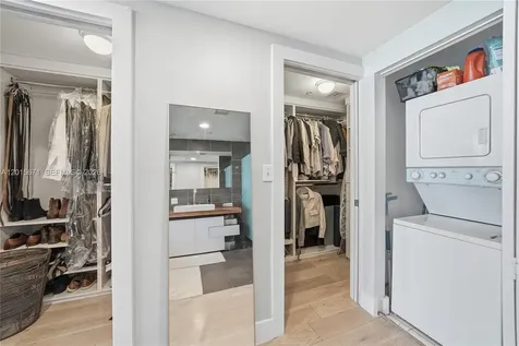 2155 Washington Court Miami Beach FL 33139