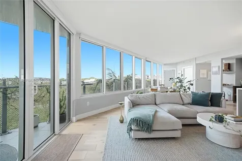 2155 Washington Court Miami Beach FL 33139