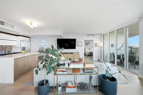 2155 Washington Court Miami Beach FL 33139