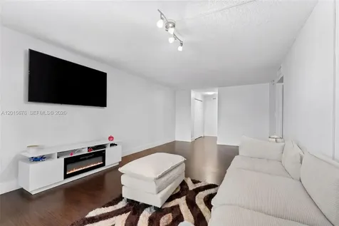 1800 Sans Souci North Miami FL 33181