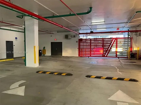2300 NW 7th Street Miami FL 33125