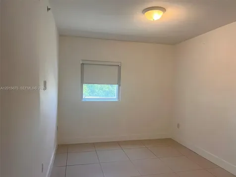 2300 NW 7th Street Miami FL 33125