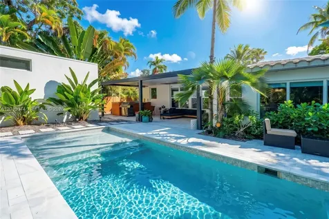 725 NE 81st Street Miami FL 33138