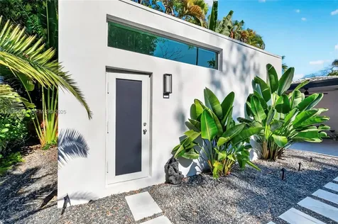 725 NE 81st Street Miami FL 33138