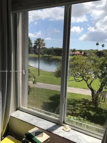 10135 SW 156th Avenue Miami FL 33196